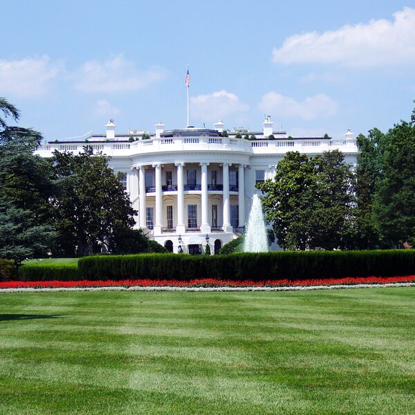 A picture of the White House.