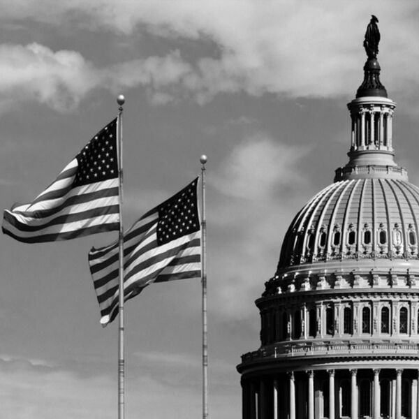 Black and white photo of the Capitol dome